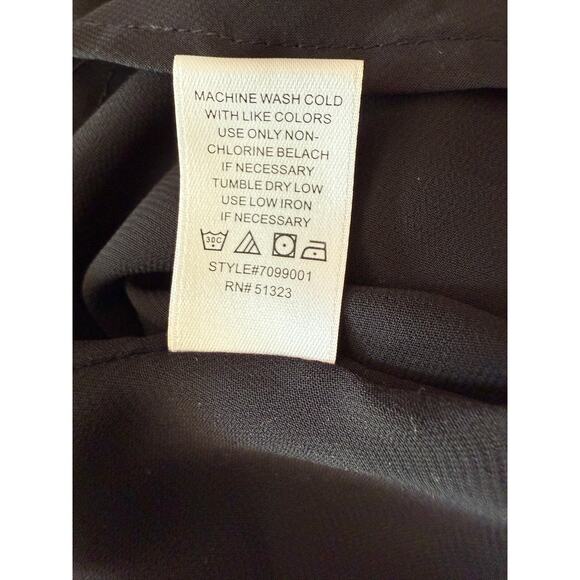 CeCe’s Front Ruffle Sz L Sleeveless Fully Lined pre-owned condition - Picture 5 of 5